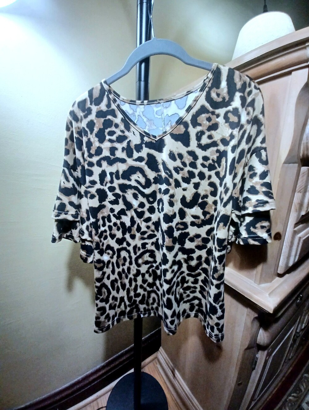 Leopard Print Short Sleeve Top - Black & Tan-(NWOT)